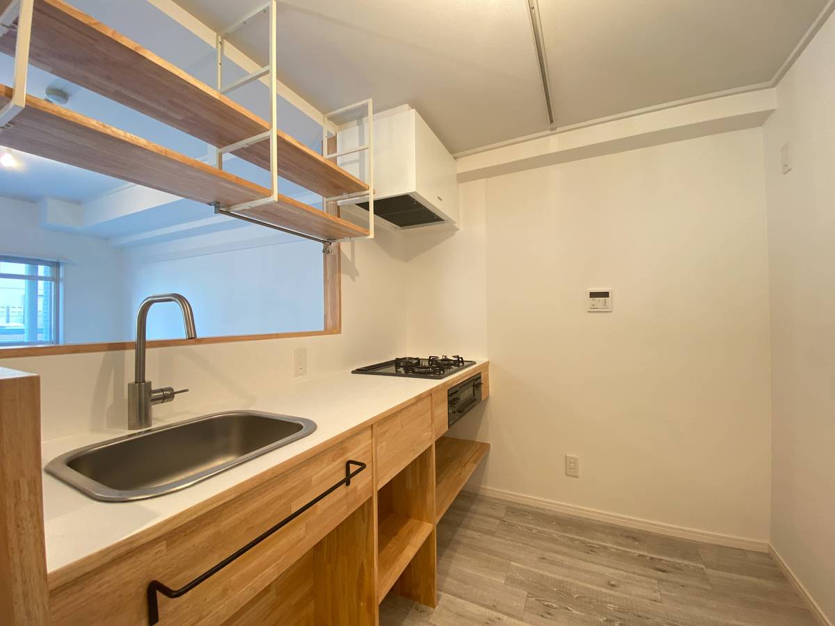 Khu vực bếp của Village House Shiomi Tower ở Koto-ku