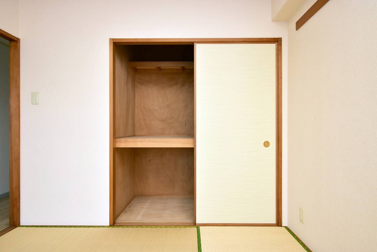 Storage Space in Village House Shiomi Tower in Koto-ku