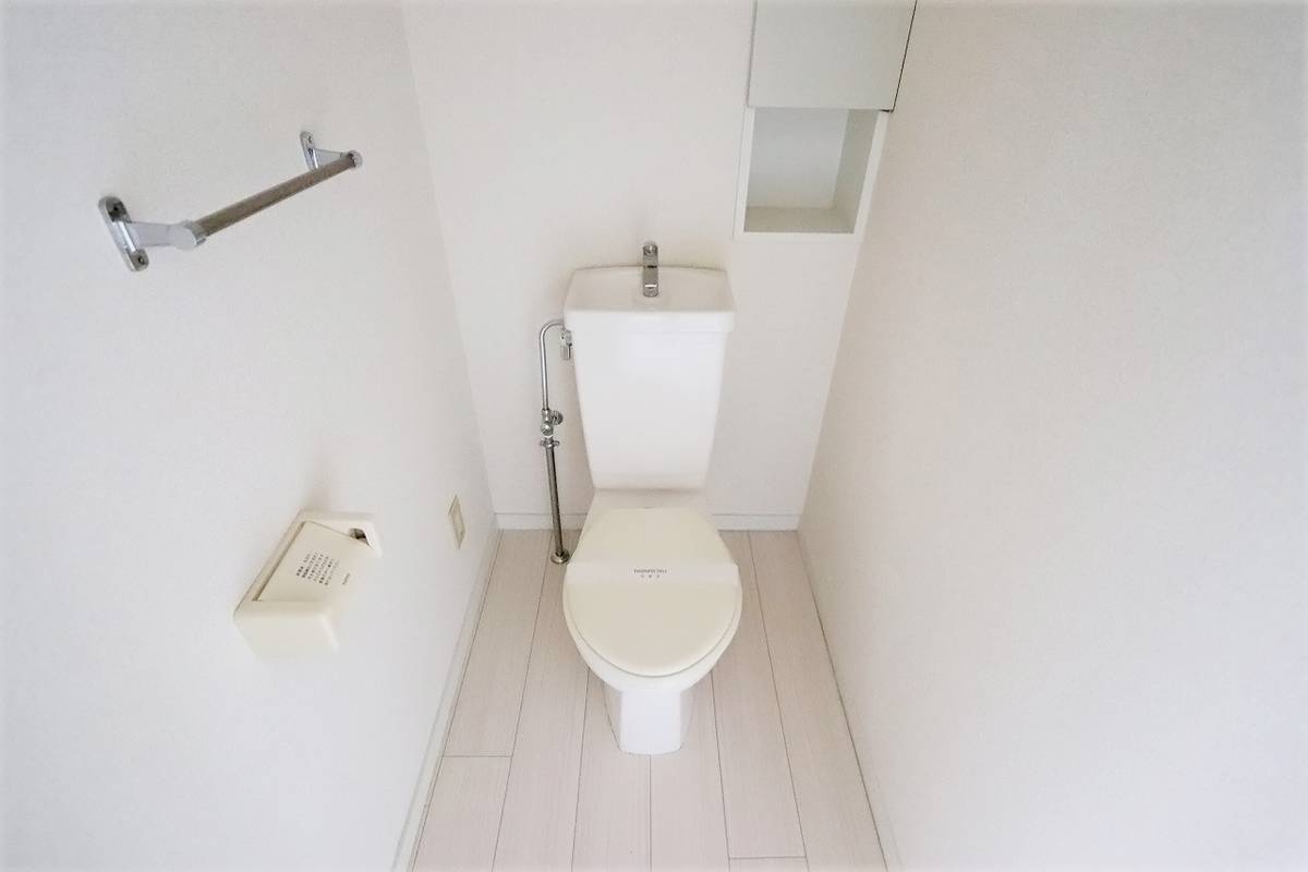 Nhà vệ sinh của Village House Shiomi Tower ở Koto-ku