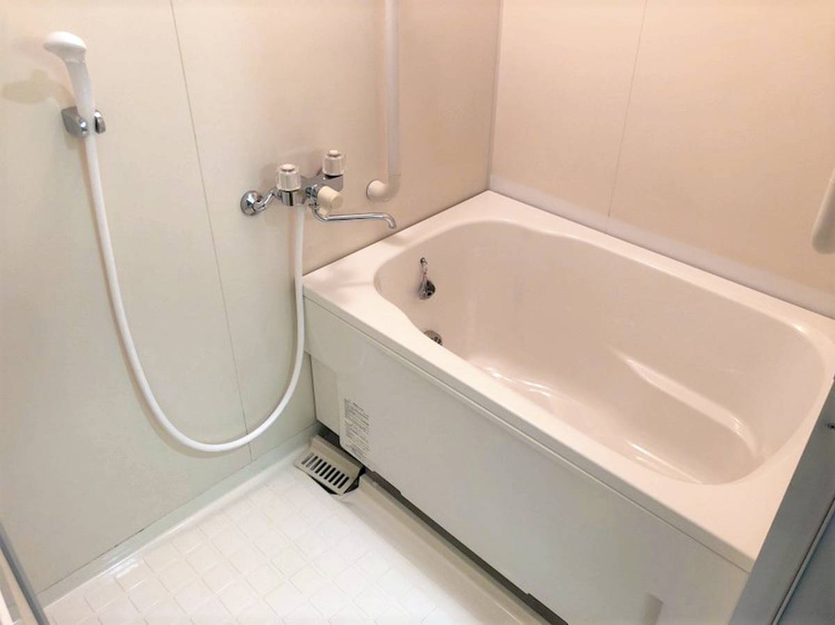 Higashimatsuyama-shi मा Village House Higashi Matsuyama Tower मा बाथरूम