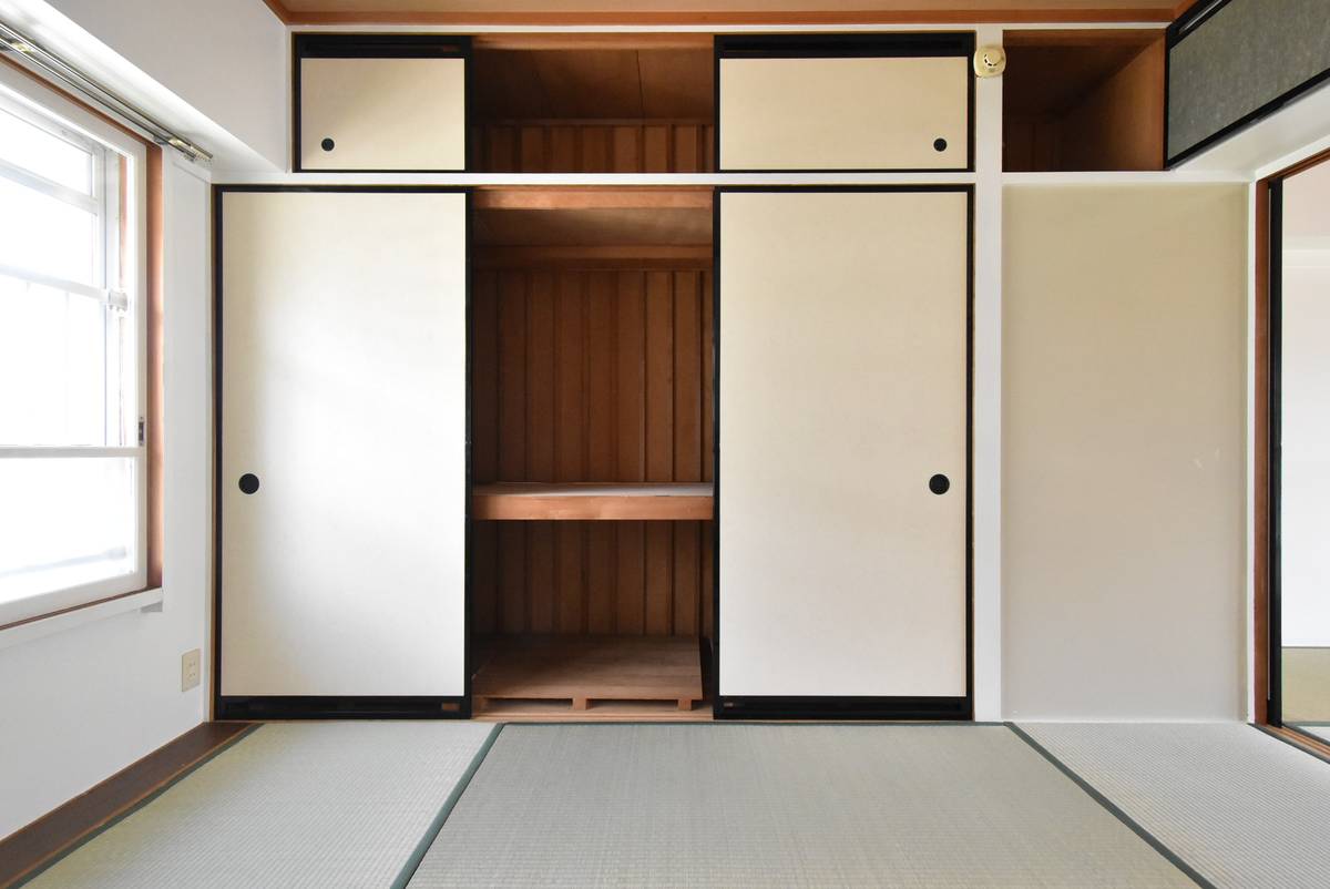 Storage Space in Village House Nagaike in Ueda-shi