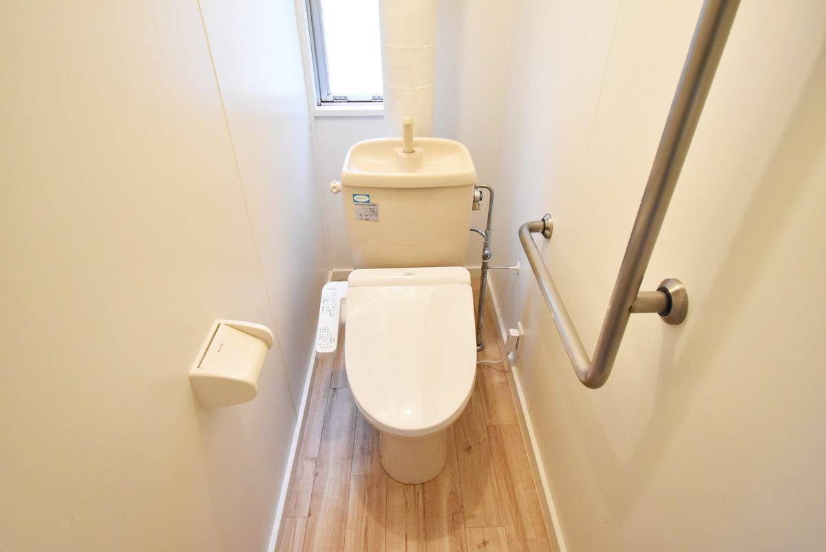 千曲市ビレッジハウス八幡のトイレ