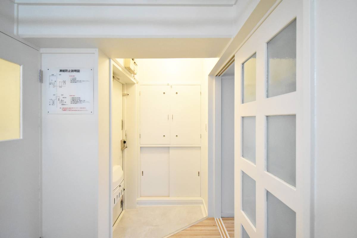 千曲市ビレッジハウス八幡の玄関