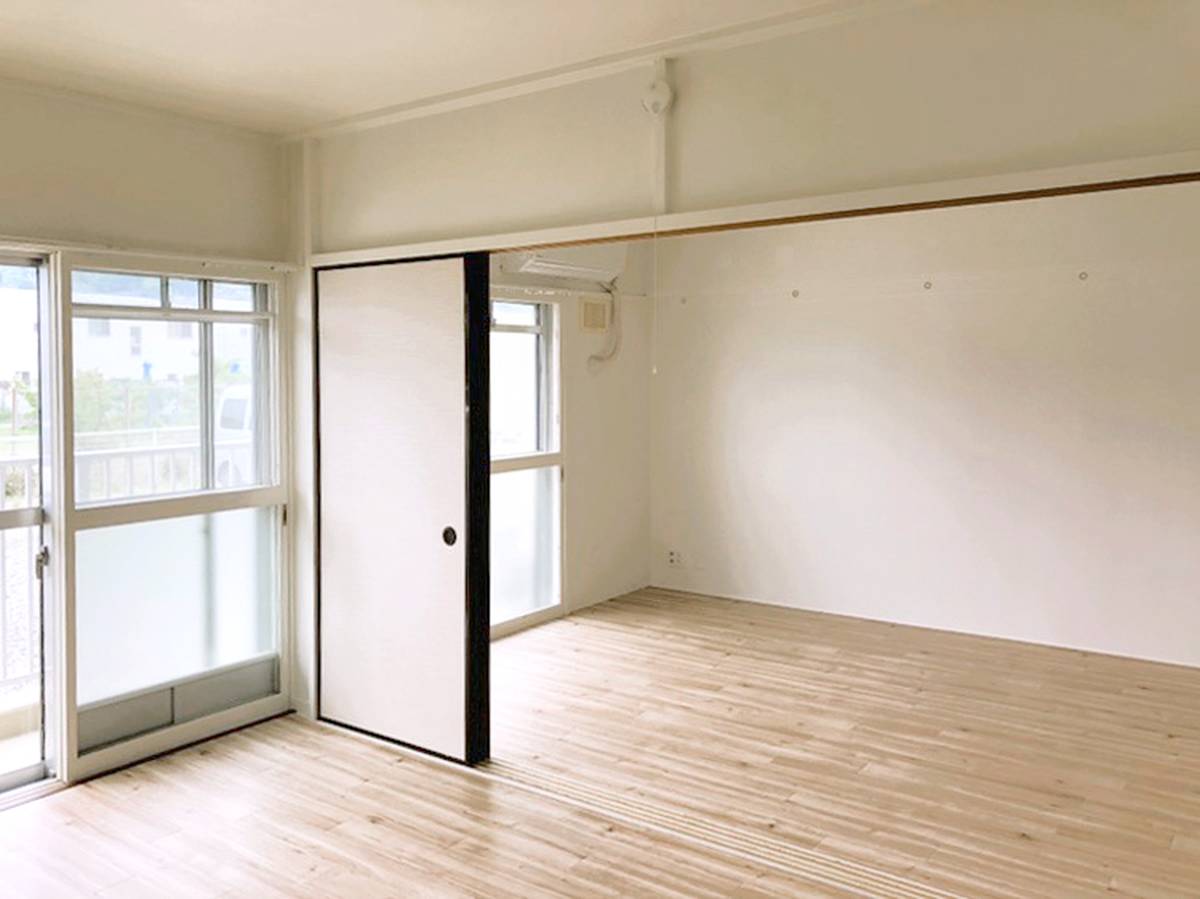 千曲市ビレッジハウス八幡のリビング