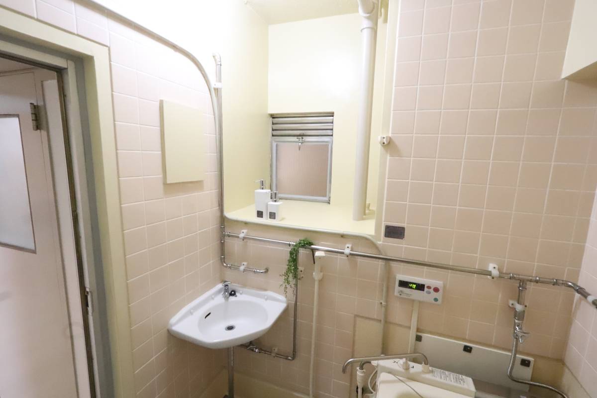 和歌山市ビレッジハウス城北タワーの洗面所