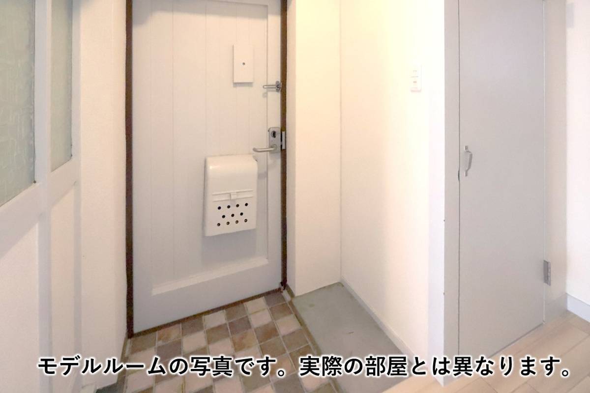 和歌山市ビレッジハウス鳴滝の玄関