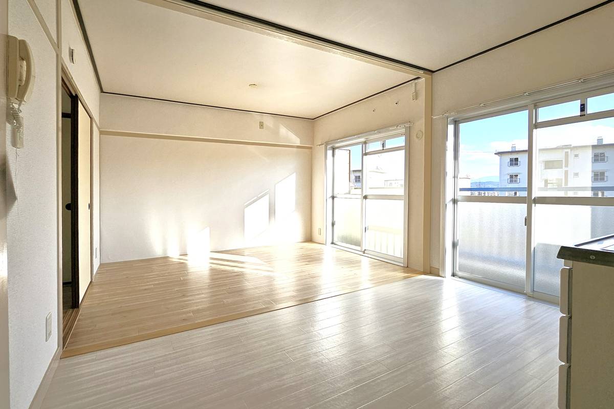 和歌山市ビレッジハウス鳴滝のリビング