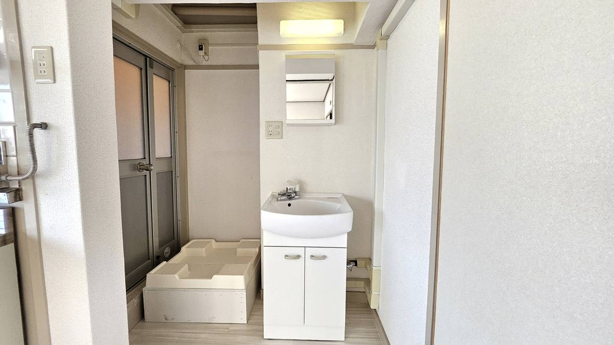 Wakayama-shi मा Village House Narutaki मा पाउडर रूम