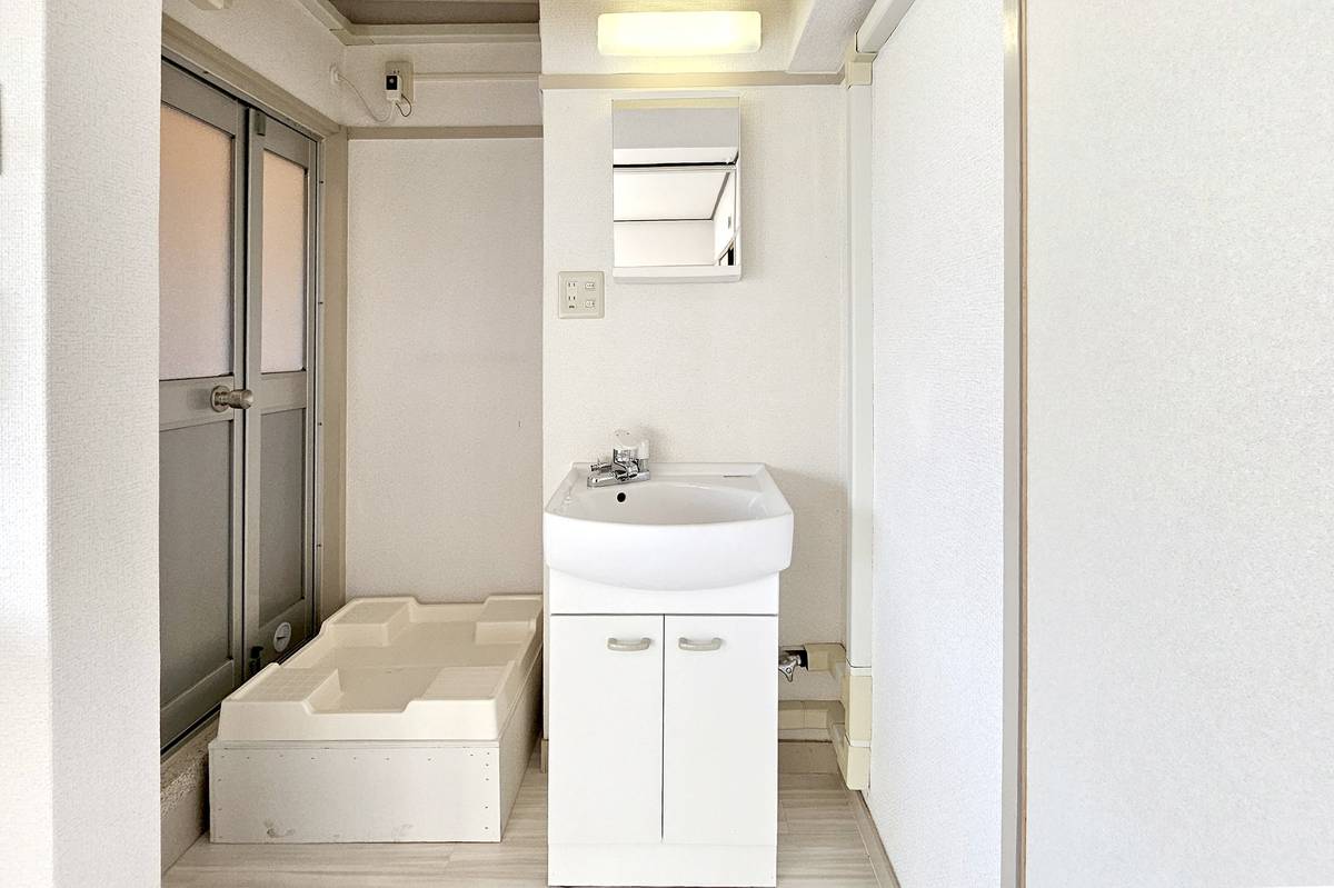 和歌山市ビレッジハウス鳴滝の洗面所