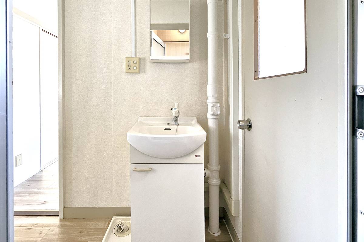 Wakayama-shi मा Village House Narutaki मा पाउडर रूम