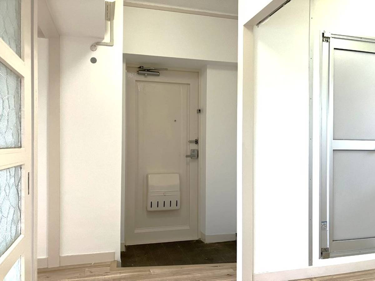 三木市ビレッジハウス志染の玄関