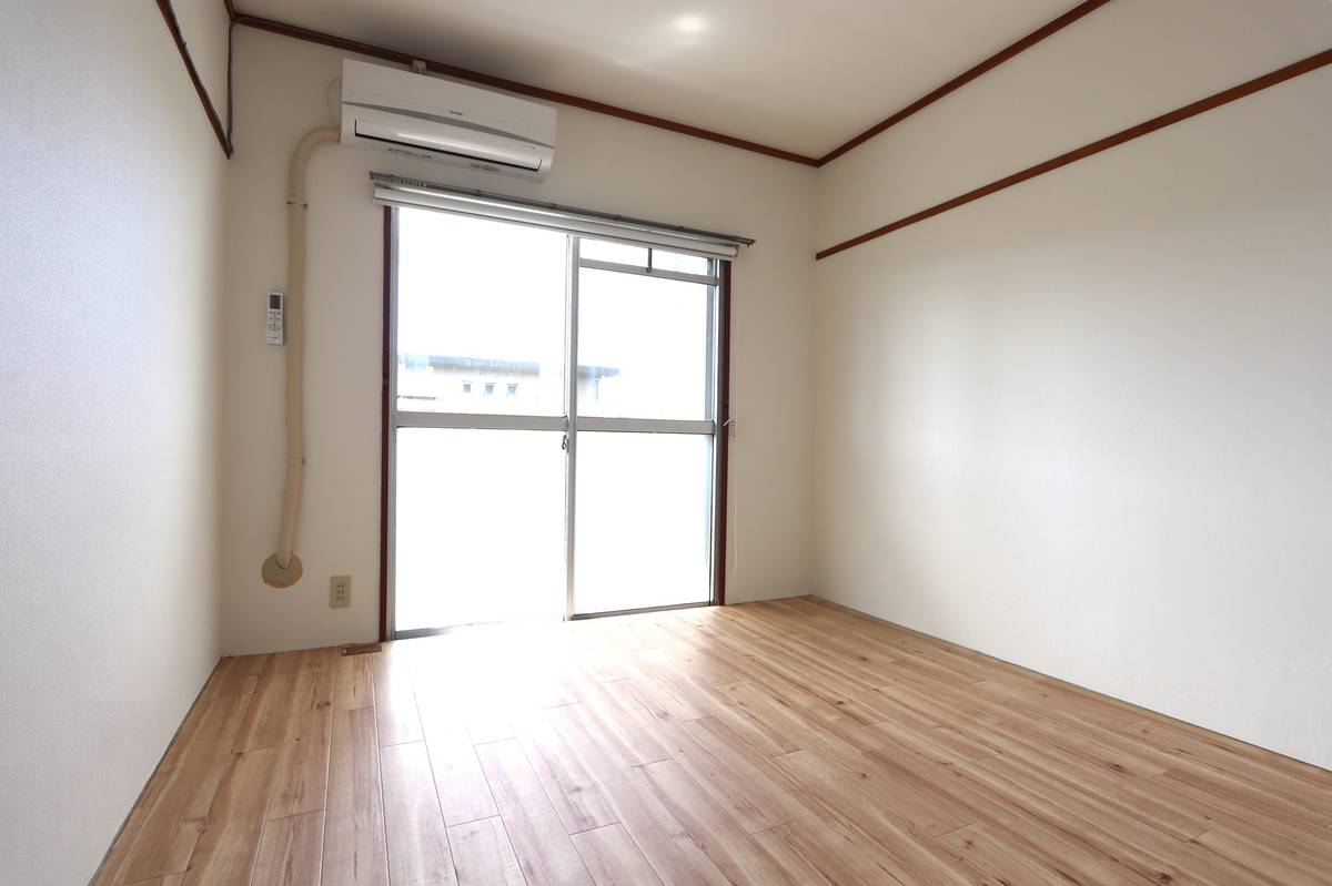 三木市ビレッジハウス志染の居室