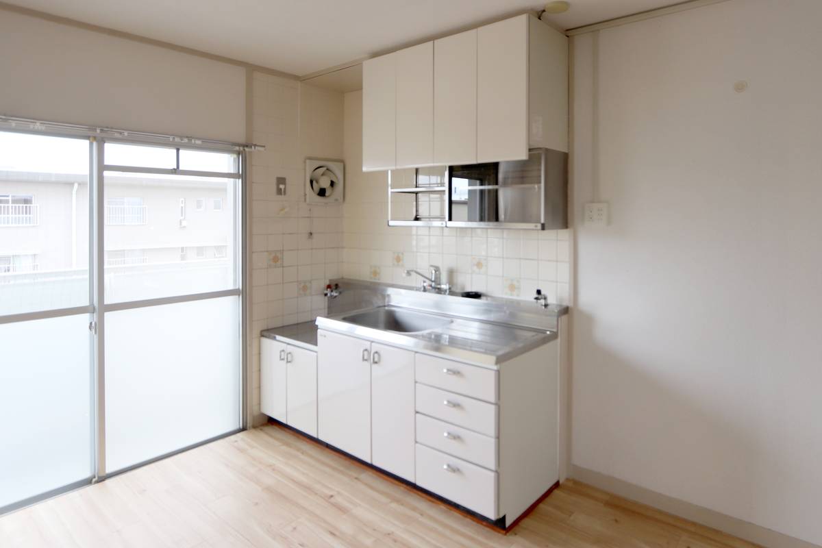 三木市ビレッジハウス志染のキッチン