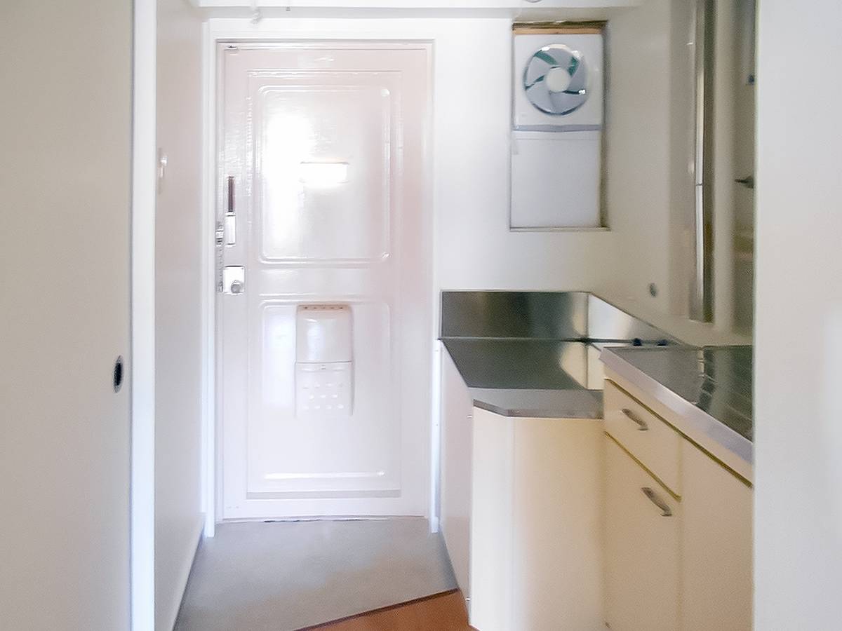 多治見市ビレッジハウス滝呂の玄関