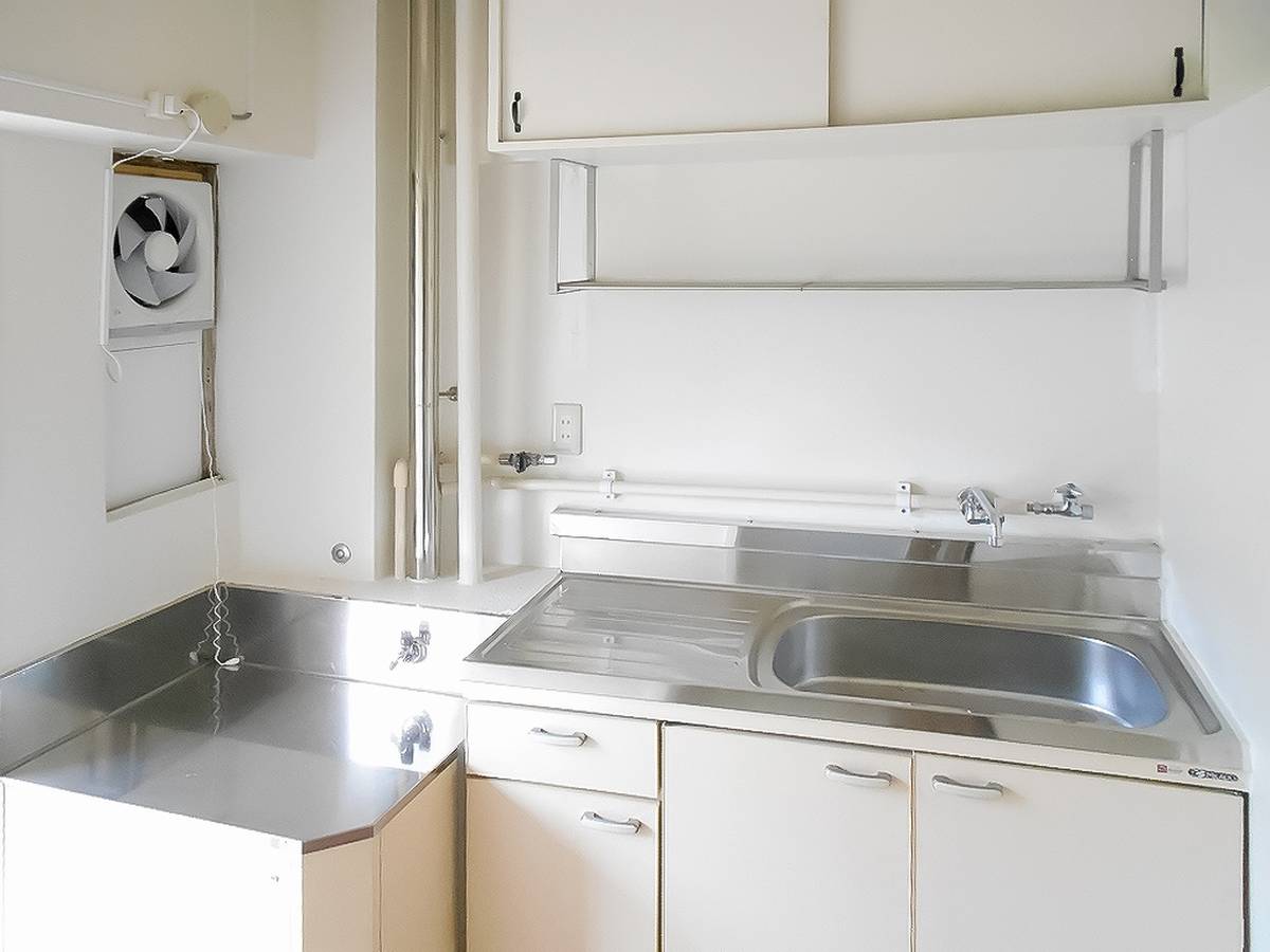 多治見市ビレッジハウス滝呂のキッチン