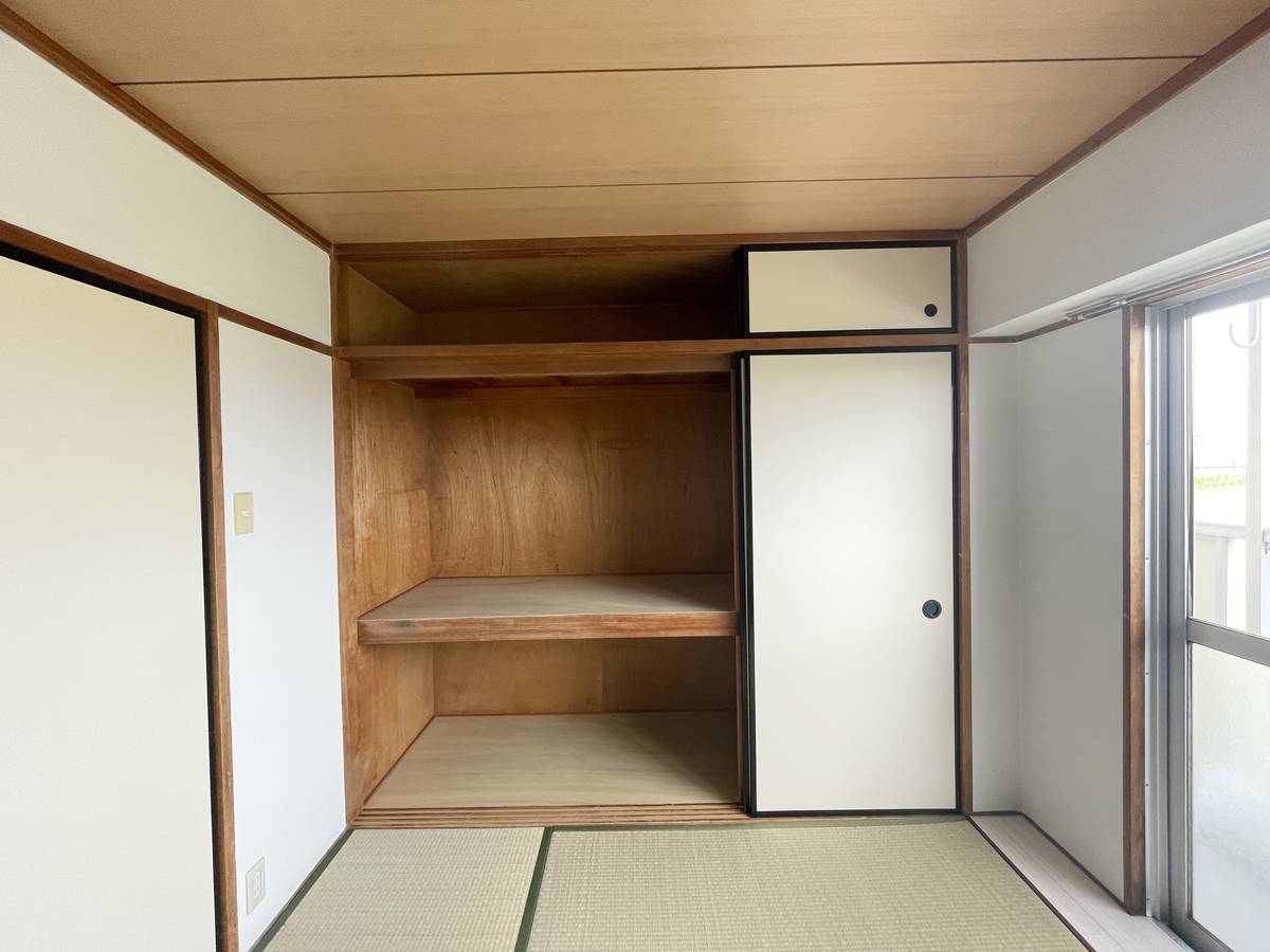 Storage Space in Village House Shimosugaike in Anjo-shi