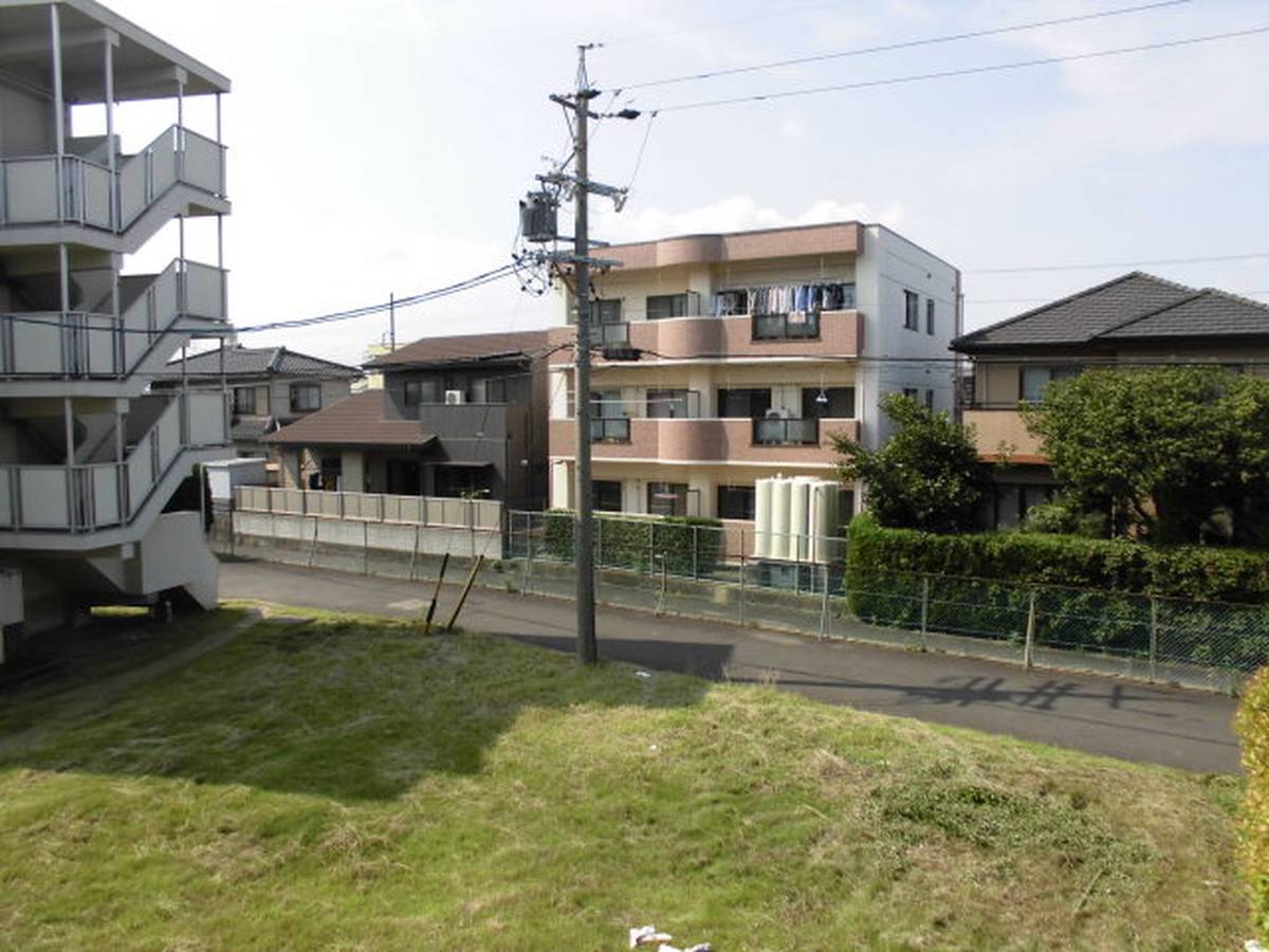 Tầm nhìn từ Village House Nagakusa ở Obu-shi