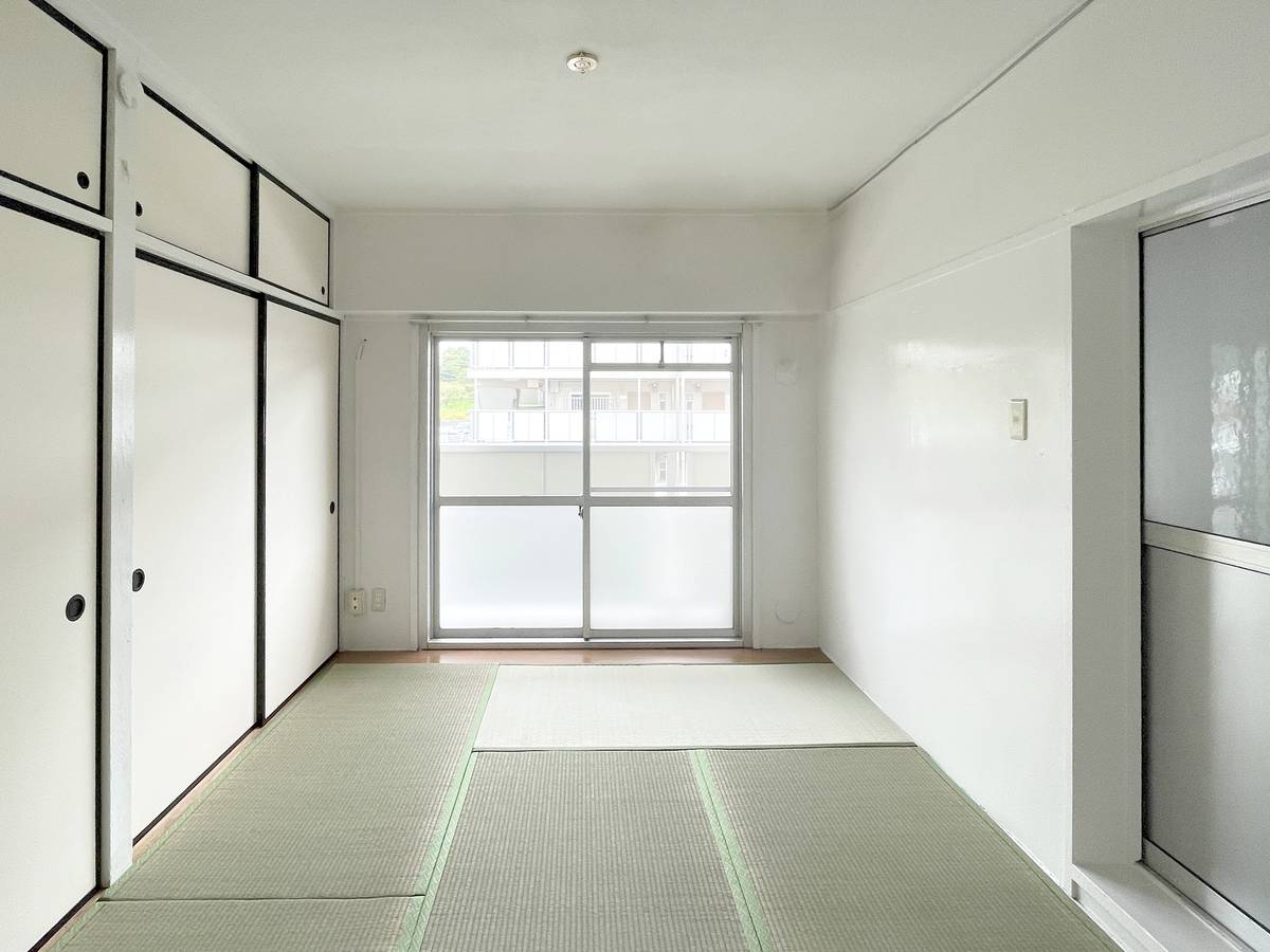 大府市ビレッジハウス長草のリビング