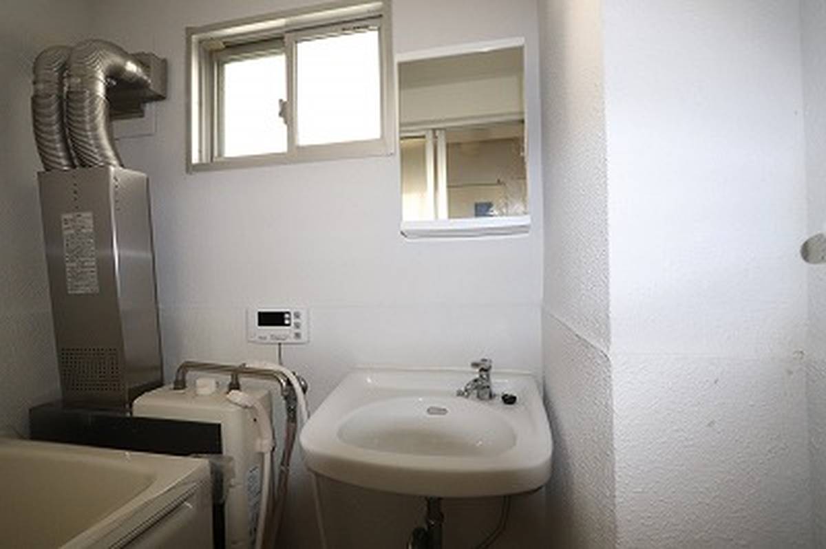 位于犬山市的Village House 羽黒的洗手间