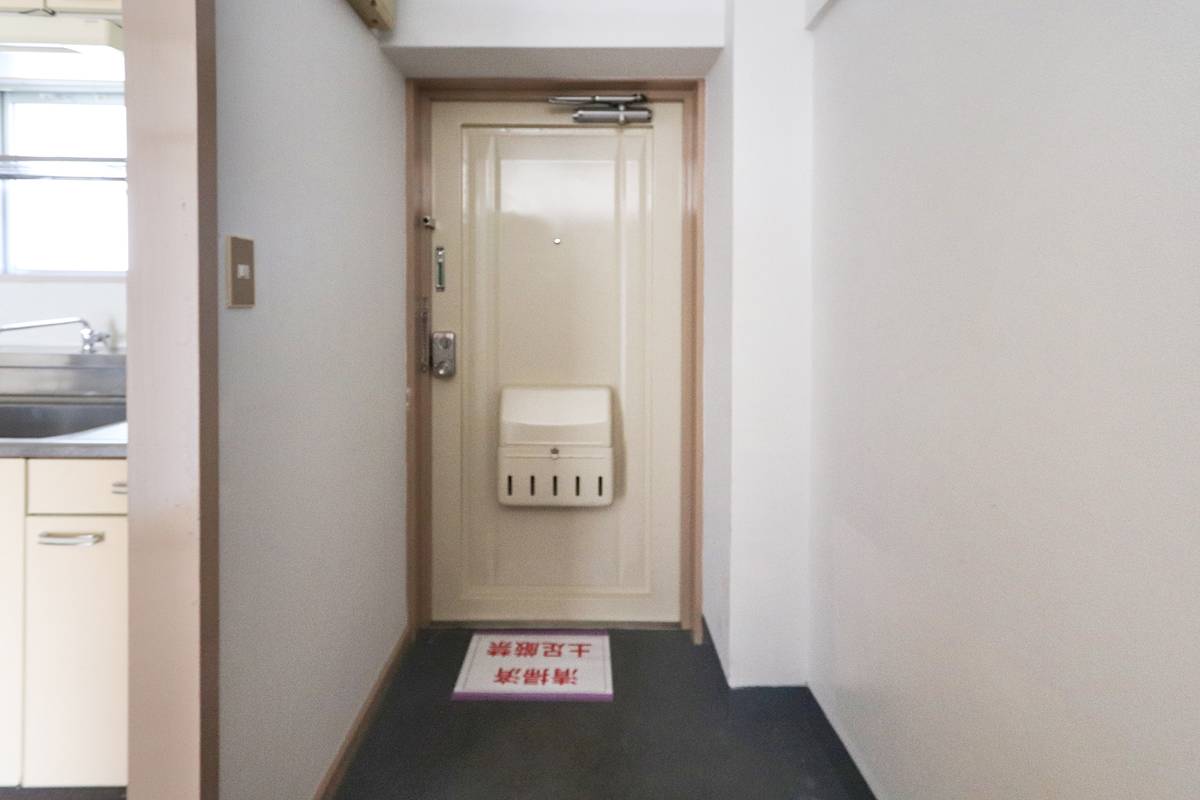 Apartment Entrance in Village House Higashino in Kasugai-shi