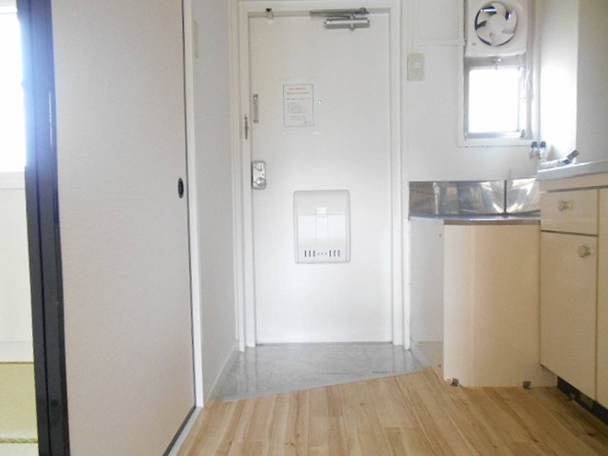 瑞浪市ビレッジハウス陶町の玄関