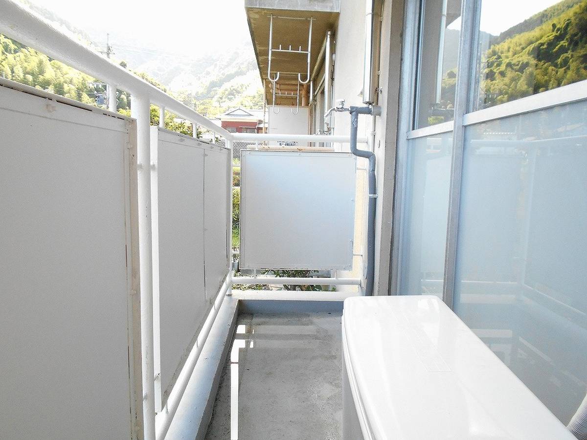 Balcony in Village House Jimei in Nishio-shi