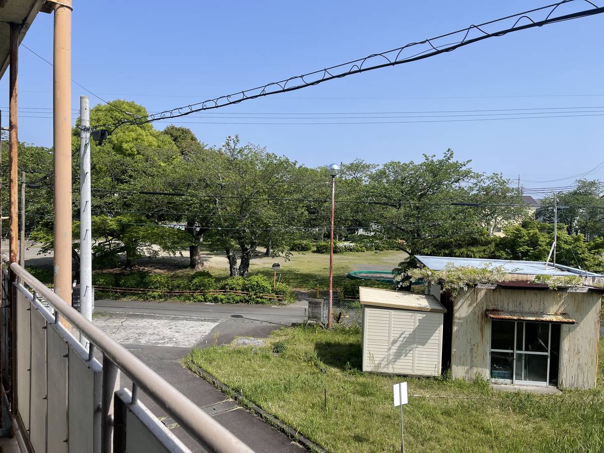 Tầm nhìn từ Village House Fujioka ở Fujieda-shi