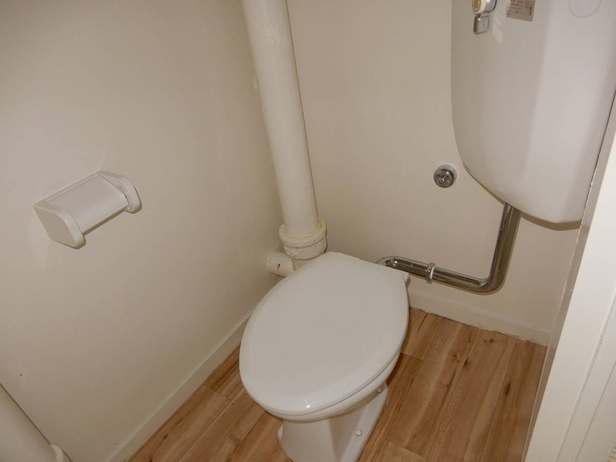 Toilet in Village House Terano in Tsushima-shi