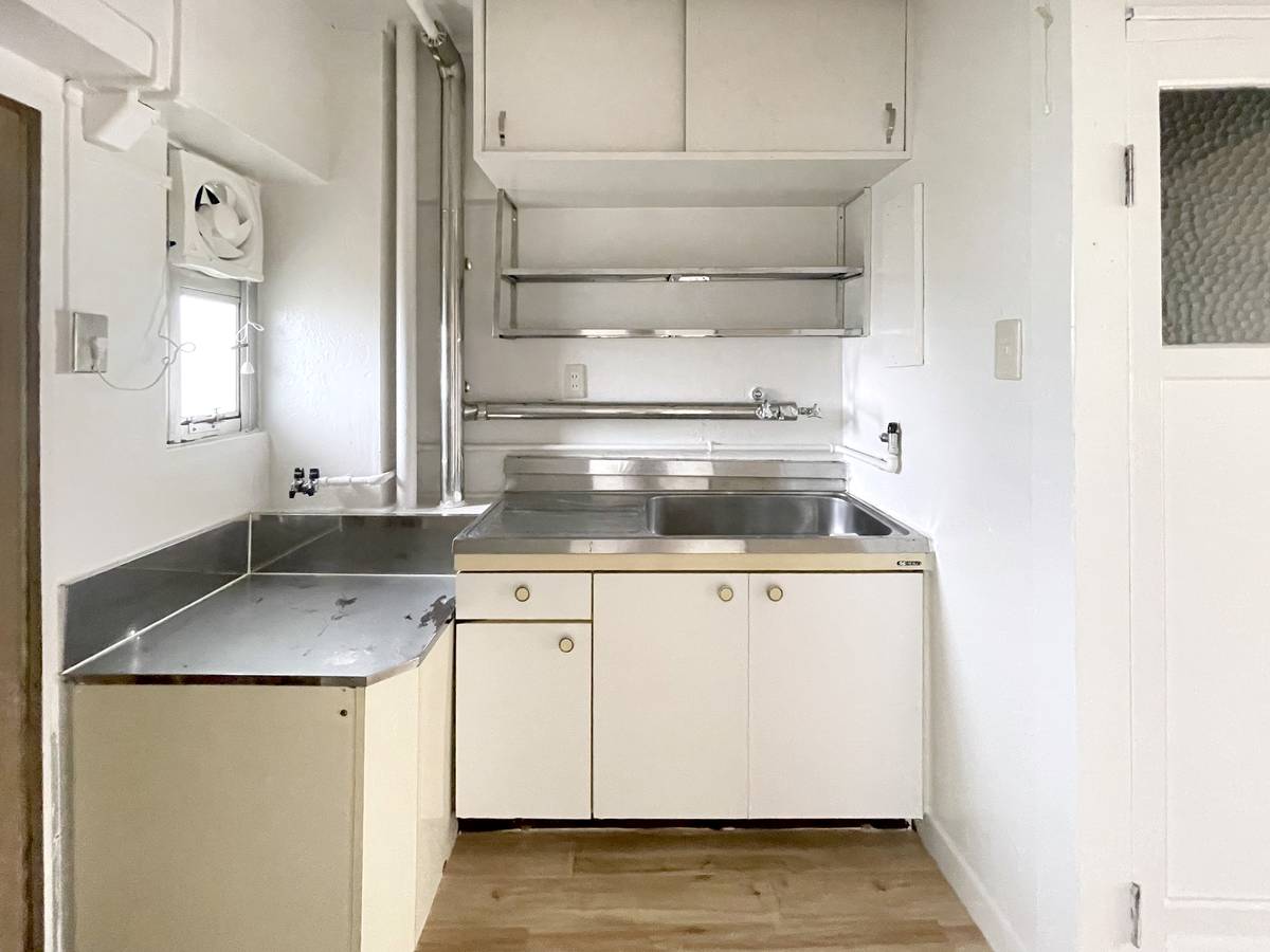 鈴鹿市ビレッジハウス西条のキッチン