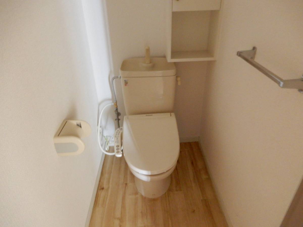 Toilet in Village House Kyougamine Tower in Toyota-shi
