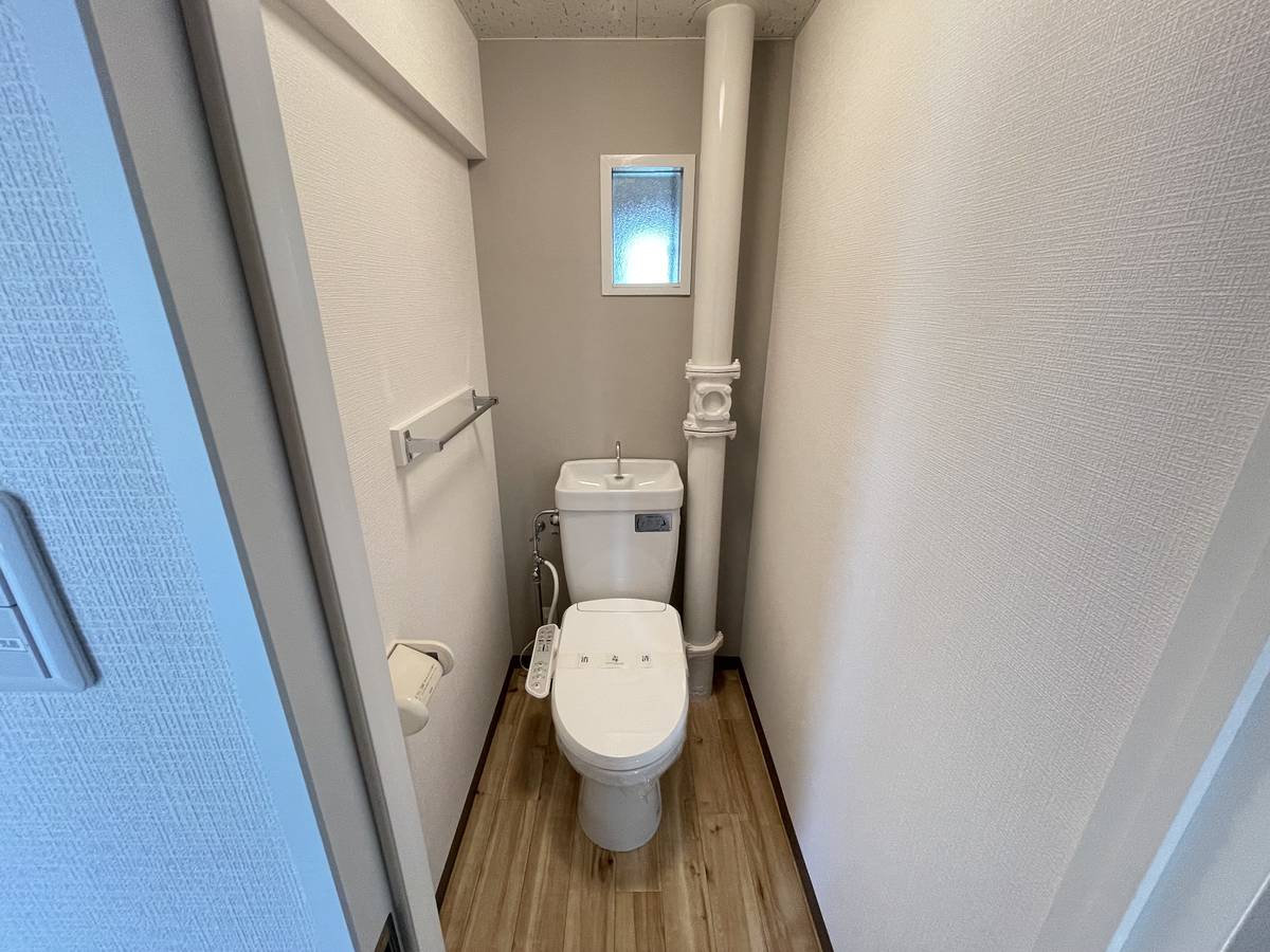 Toilet di Village House Kamezaki di Handa-shi