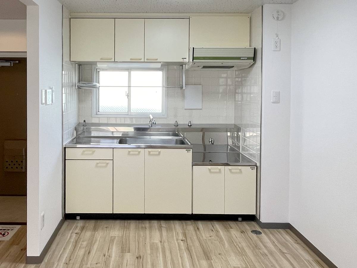 Dapur di Village House Kamezaki di Handa-shi