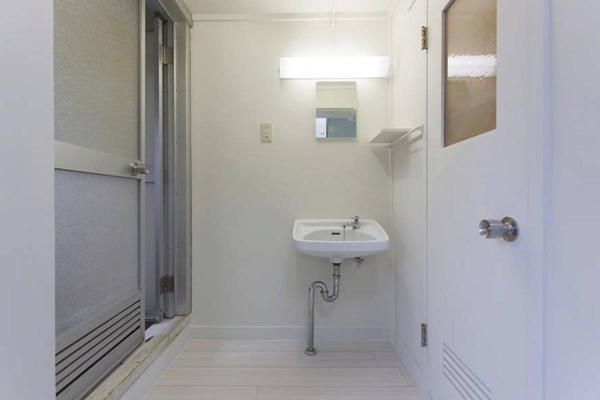 Shimizu-ku मा Village House Ojima मा पाउडर रूम