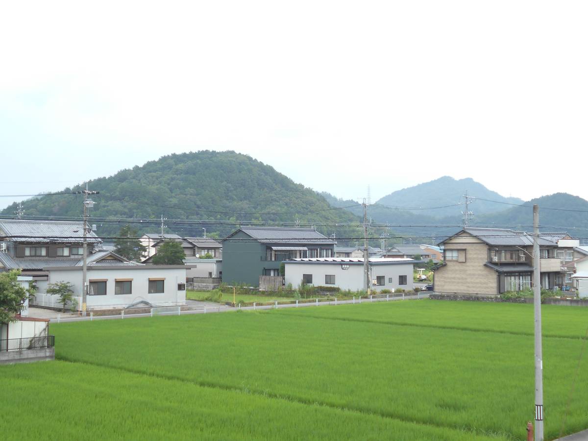 Tầm nhìn từ Village House Takatomi ở Yamagata-shi