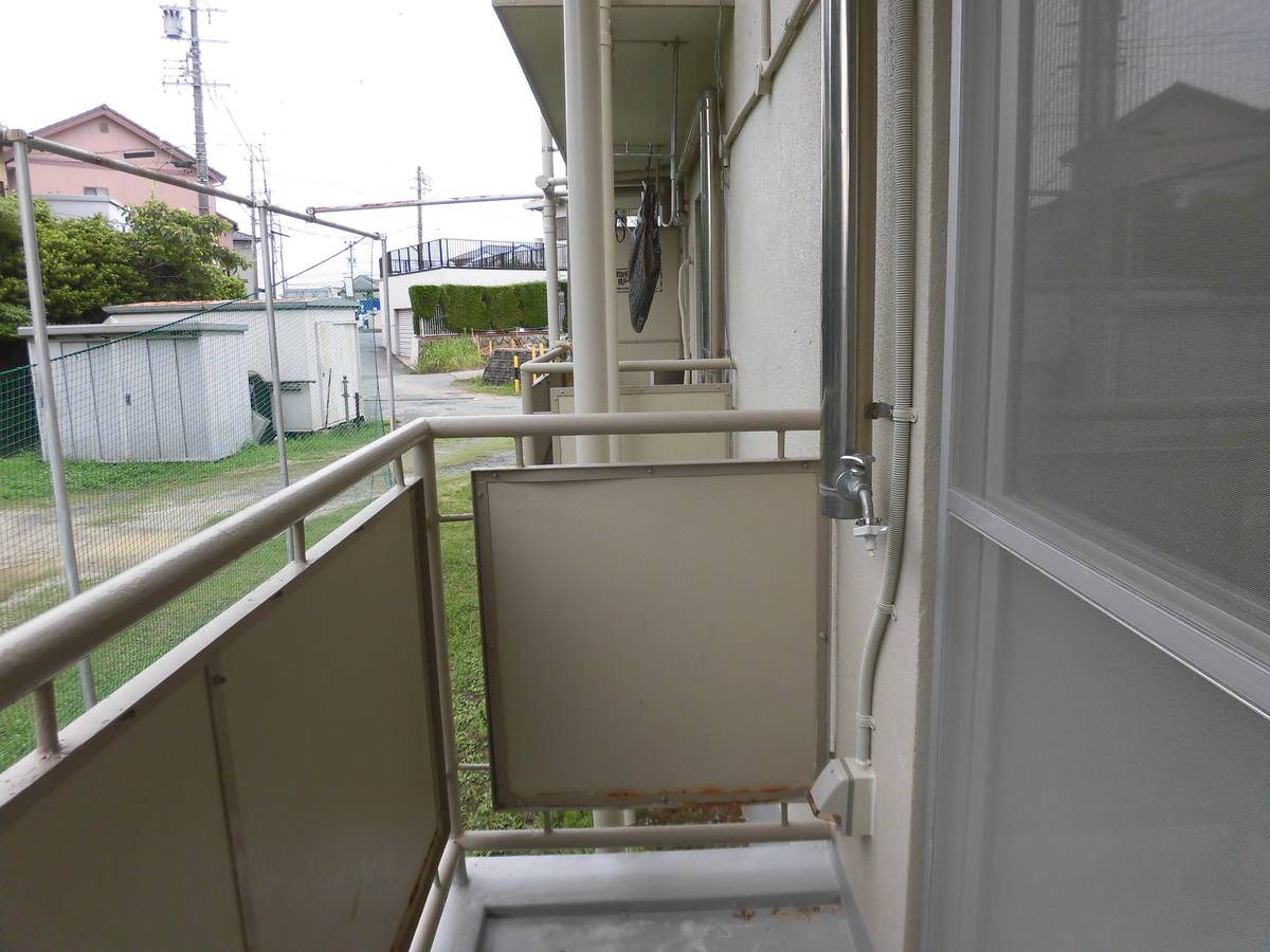 Balcony in Village House Eikaku Shinmachi in Toyota-shi