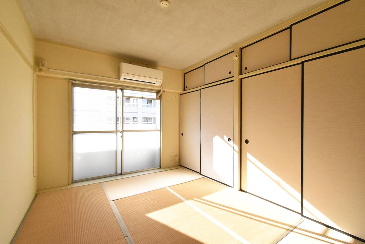 野々市市ビレッジハウス野々市の居室
