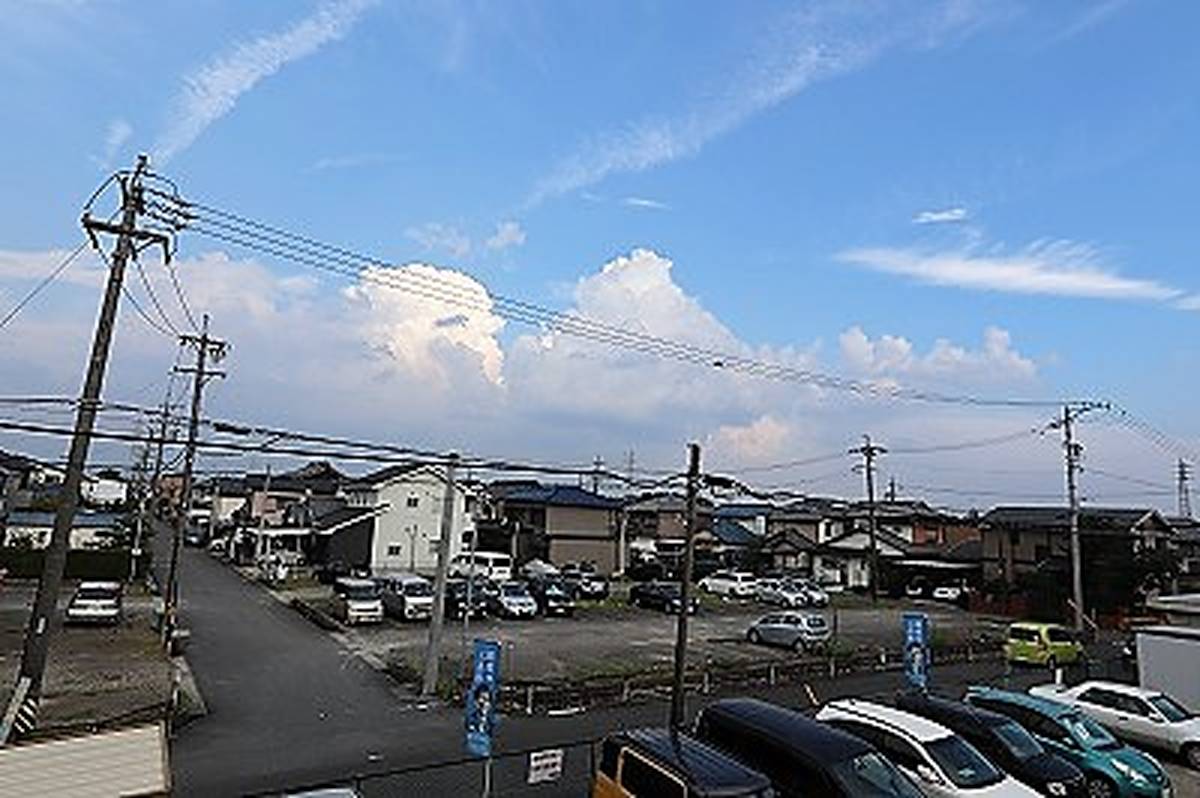 Tầm nhìn từ Village House Ushiyama ở Kasugai-shi