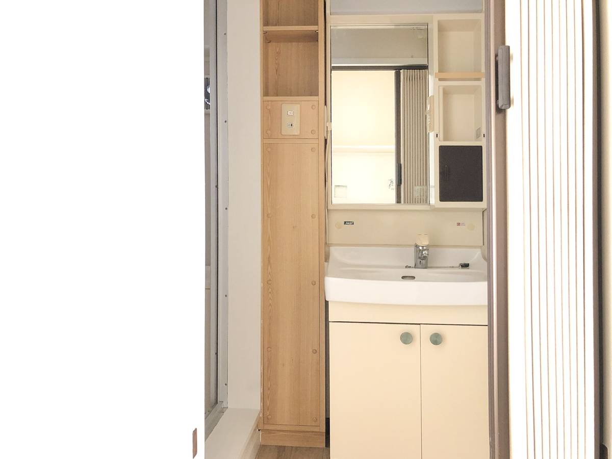 Ruang Rias di Village House Shimogoi di Toyohashi-shi