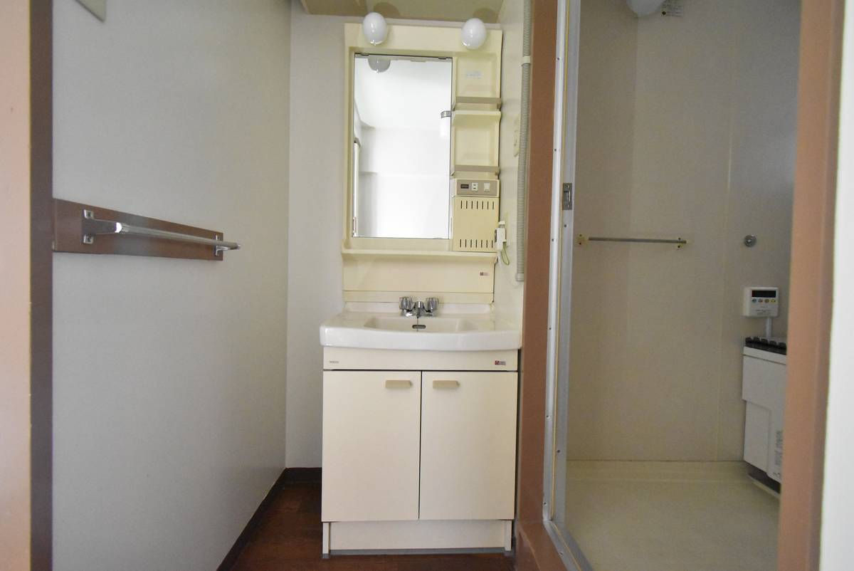 Powder Room in Village House Arakawa in Toyama-shi