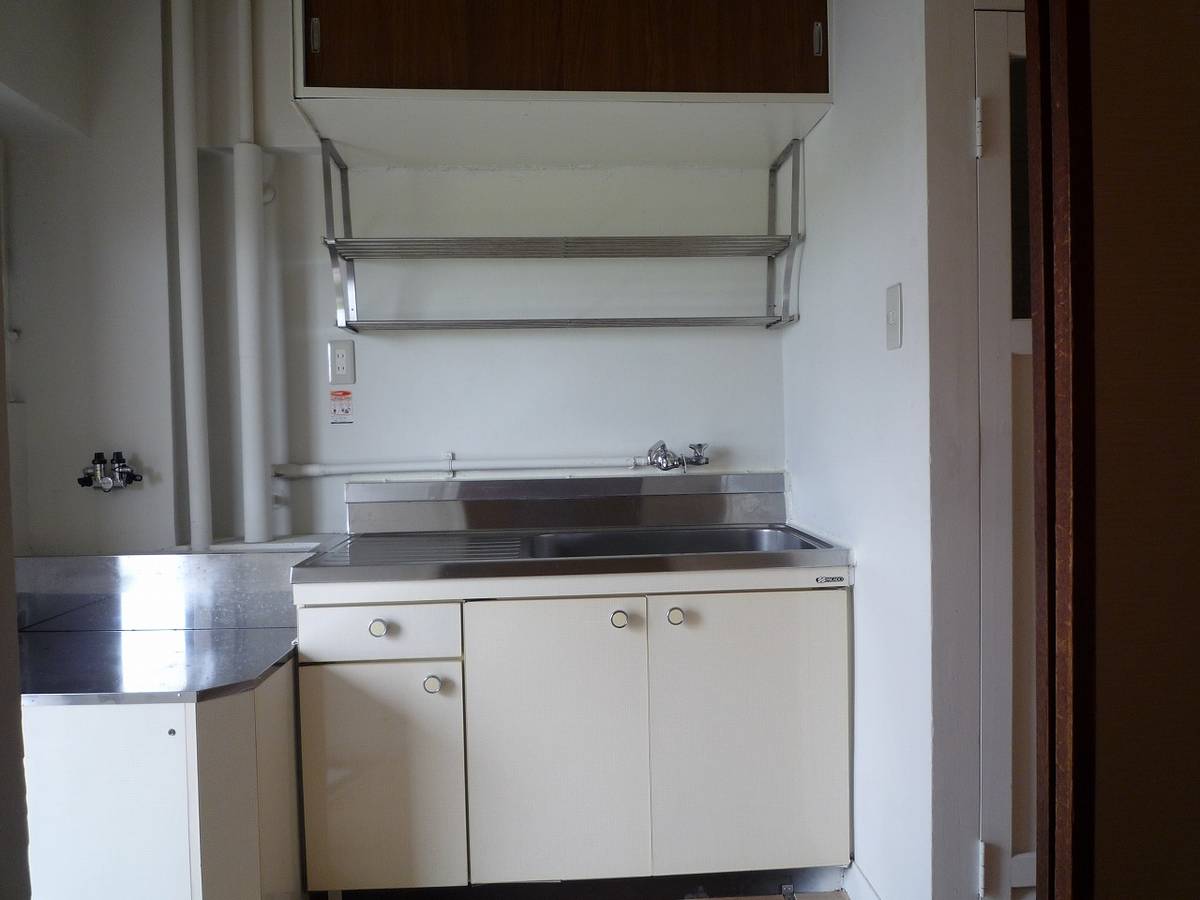 Khu vực bếp của Village House Sakabegaoka ở Yokkaichi-shi