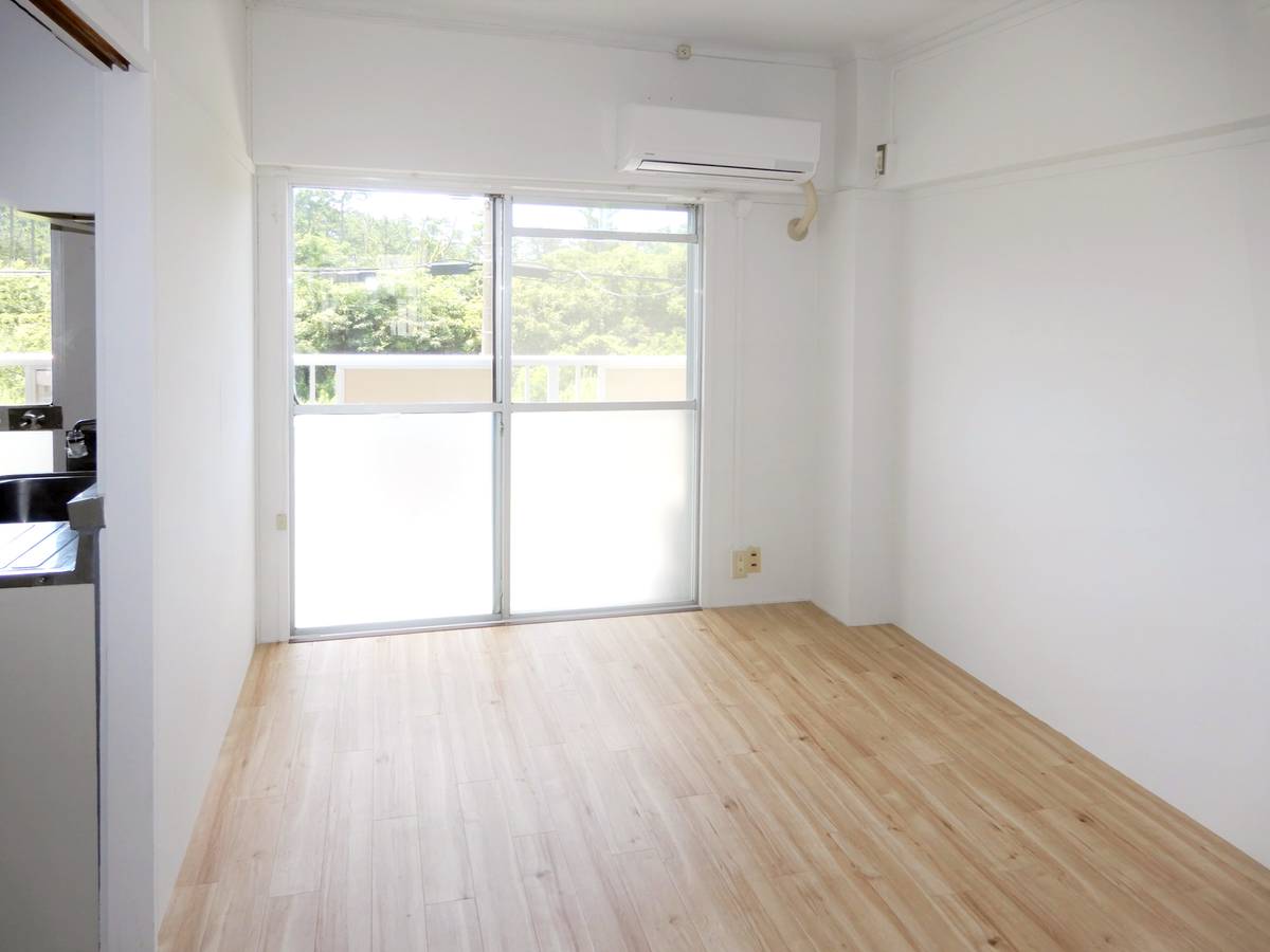 Living Room in Village House Arai in Kosai-shi