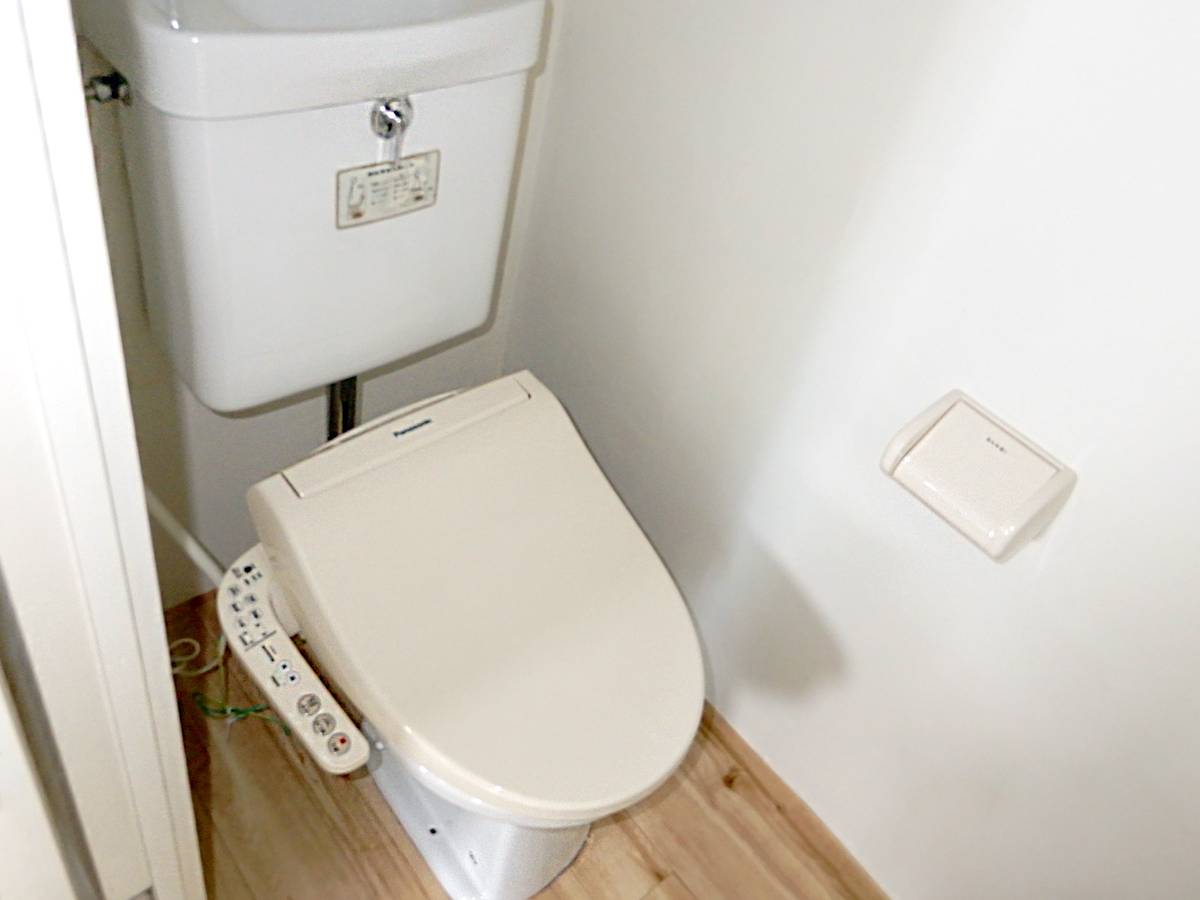 Toilet in Village House Shimosaigo in Kakegawa-shi