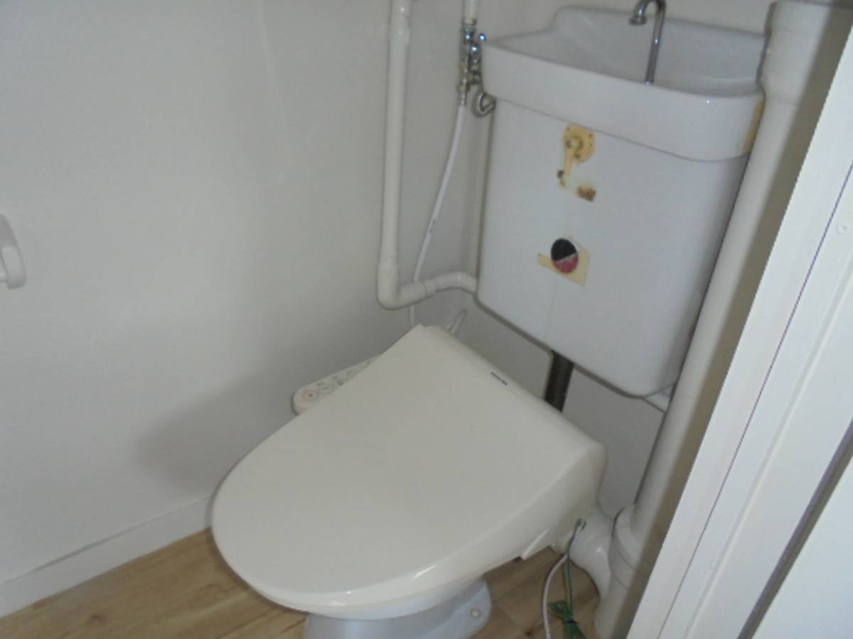 Toilet in Village House Osashima in Ena-shi