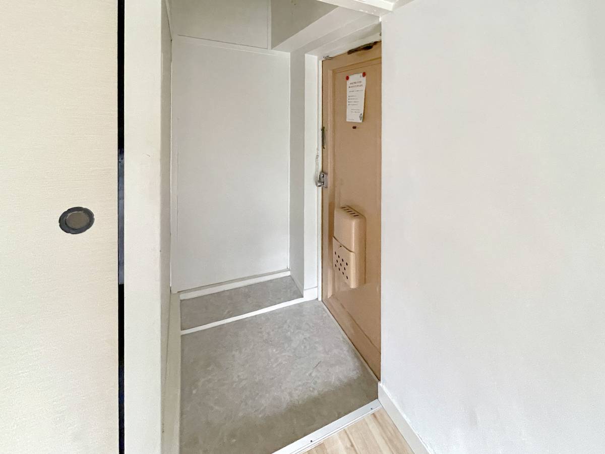 多治見市ビレッジハウス笠原の玄関