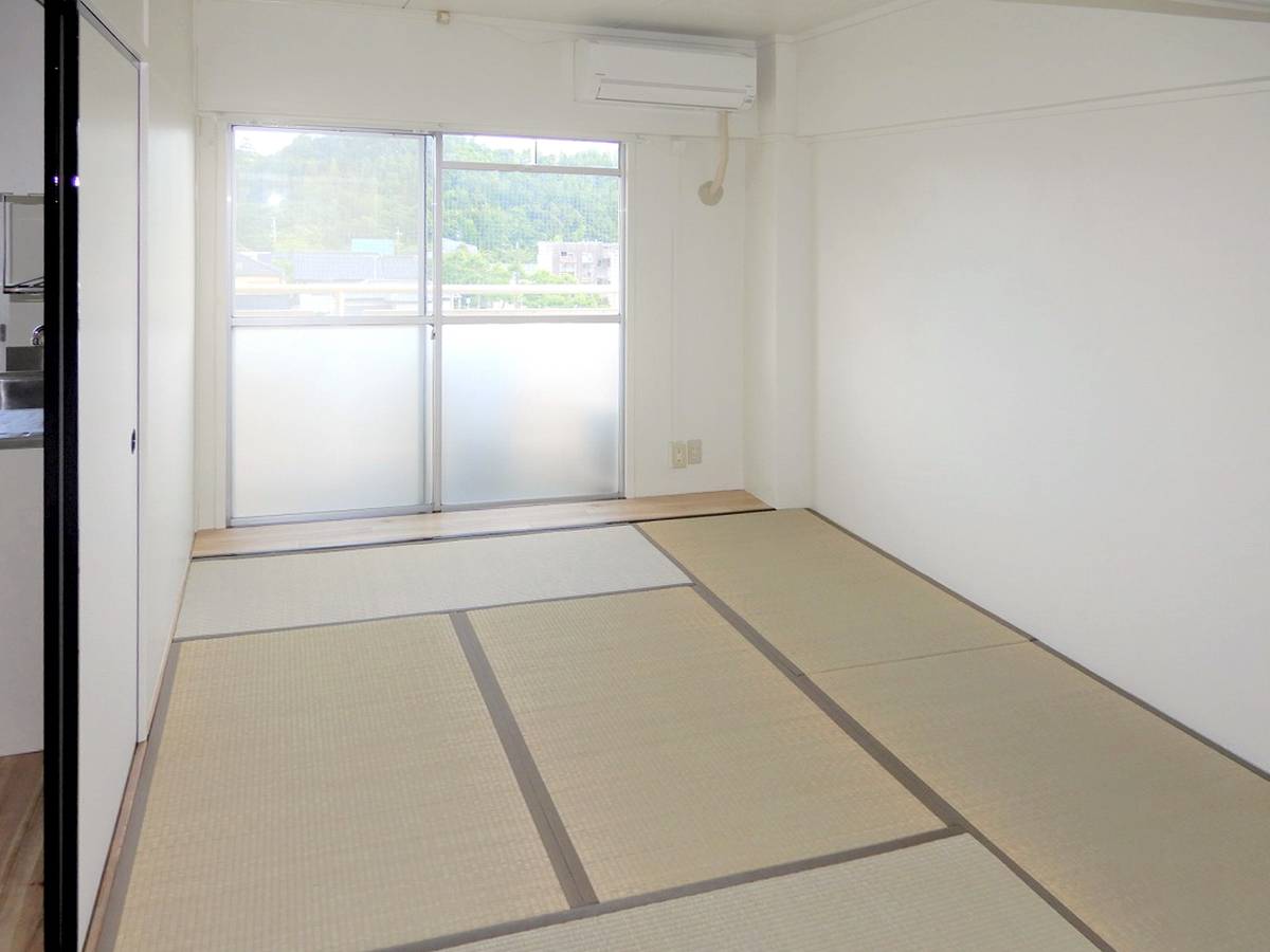 Ruang Tamu di Village House Ikeda di Ibi-gun