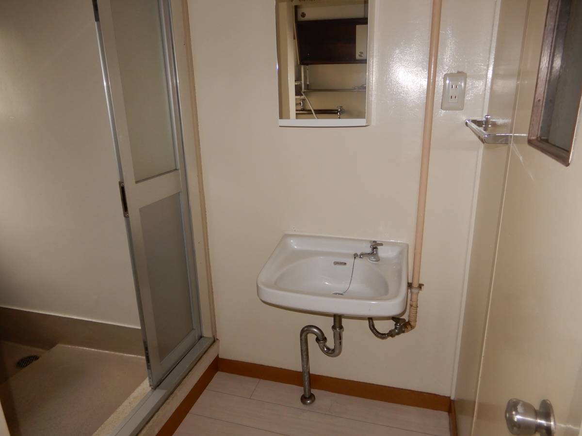 Ruang Rias di Village House Uchino di Hamana-ku