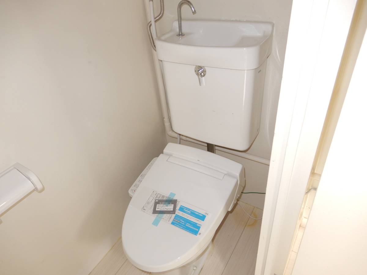 Toilet in Village House Hosoe Dai 2 in Hamana-ku