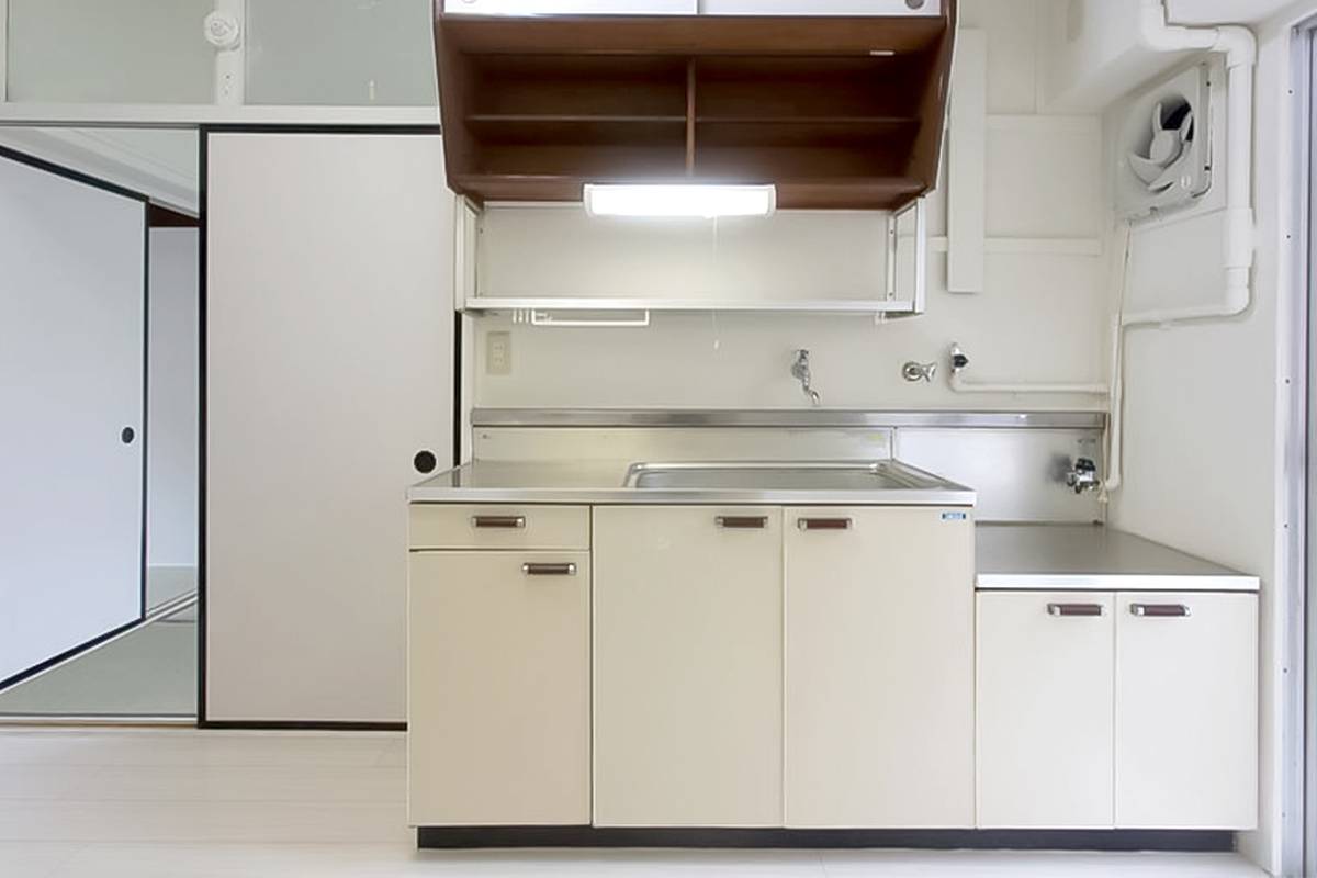 Khu vực bếp của Village House Arashima ở Toba-shi