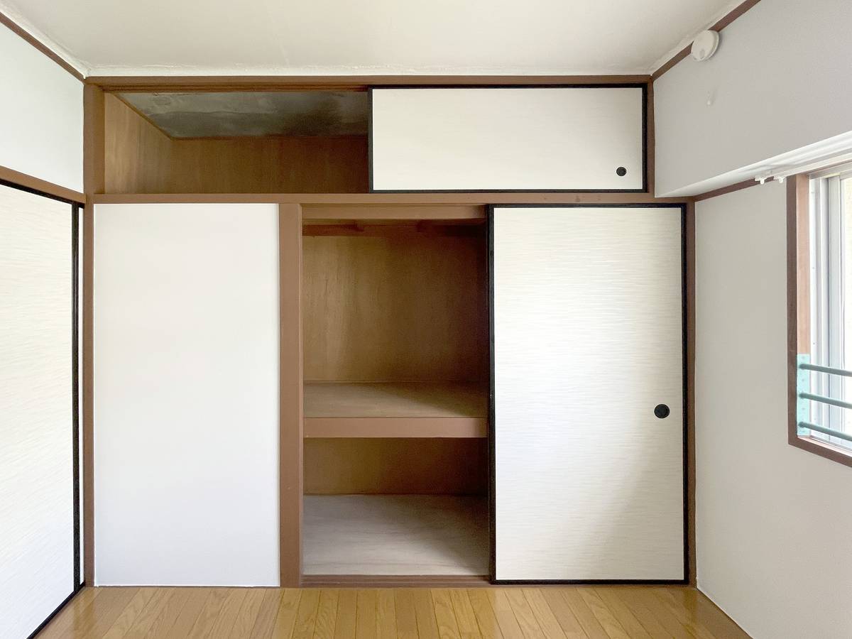 Khu vực chứa đồ của Village House Arashima ở Toba-shi