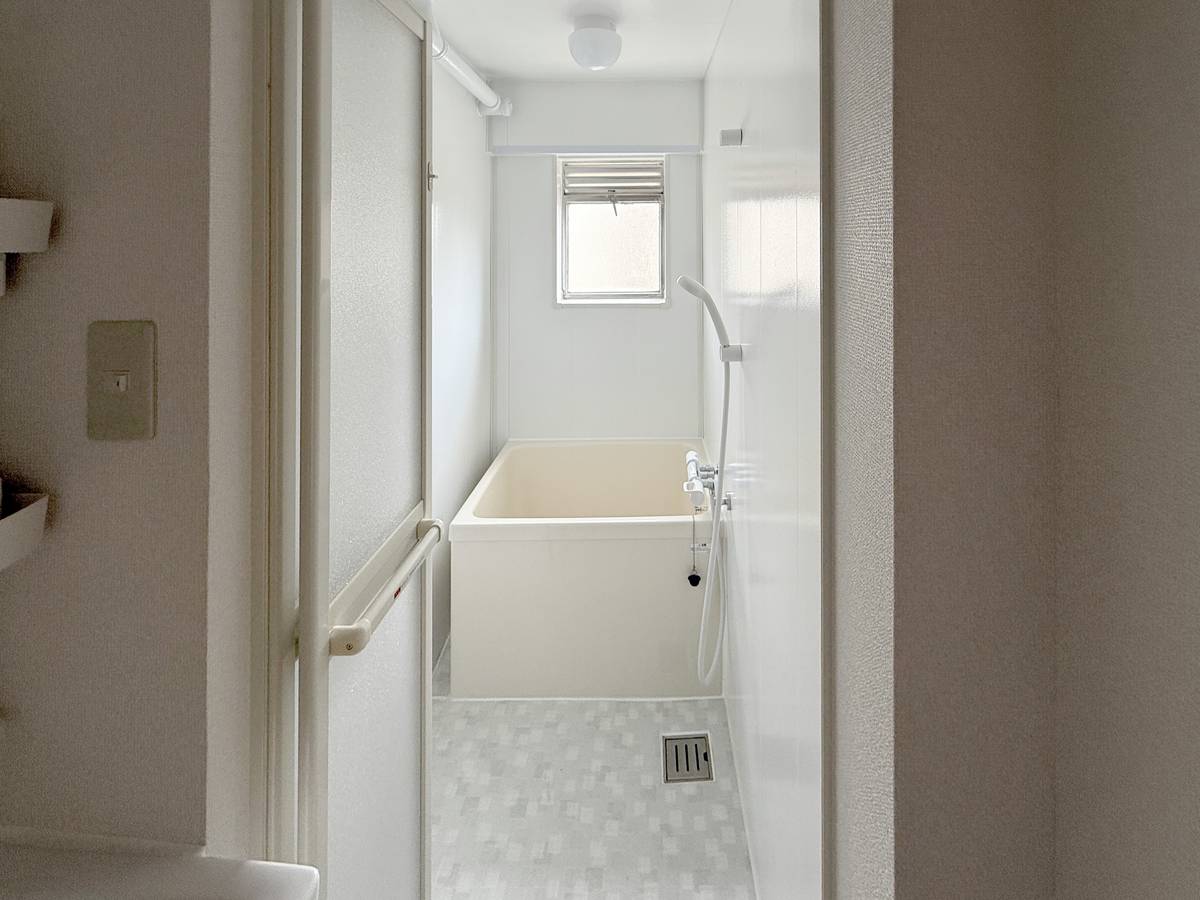 Fujinomiya-shi मा Village House Awakura मा बाथरूम